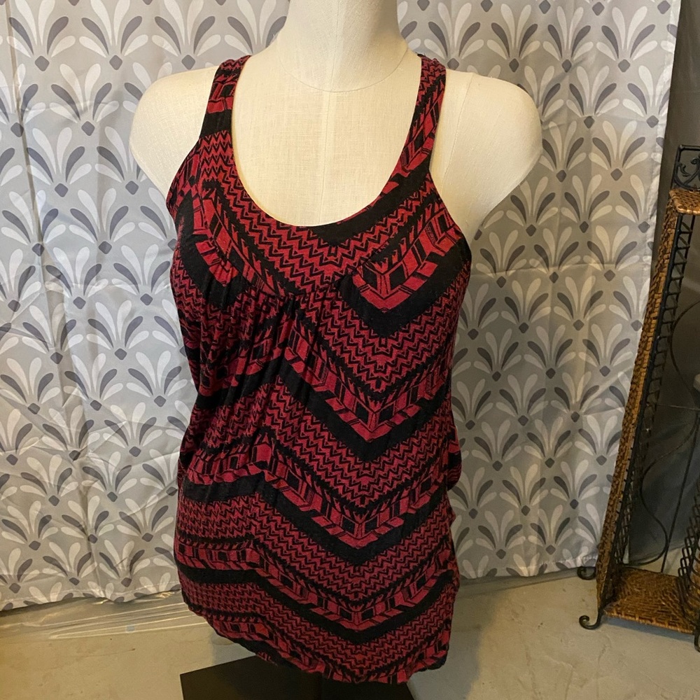 Juniors XL Tank Top Red and Black Design From Kiwi Racer Back With Knot Detail